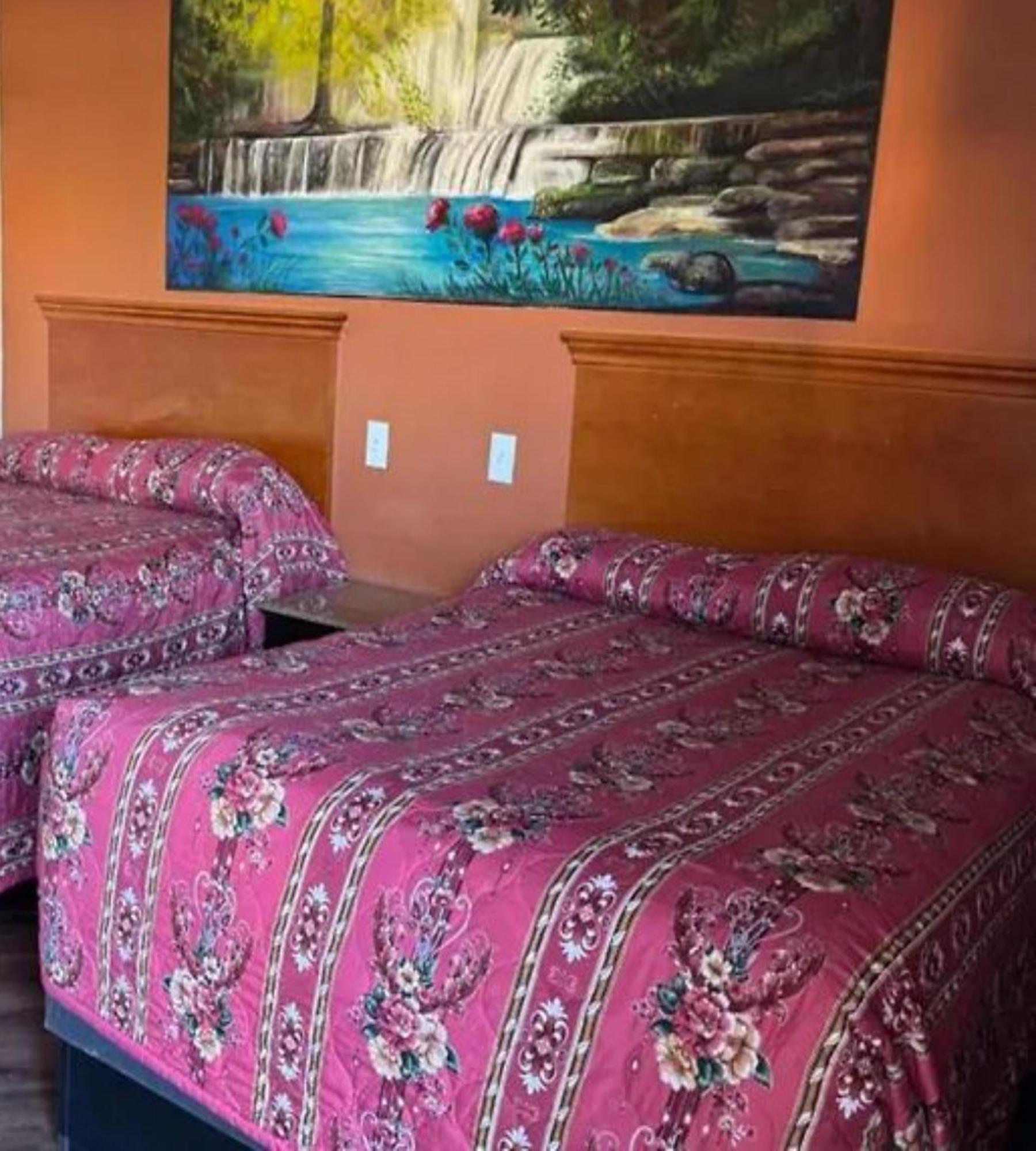 Robinhood Motel Anaheim West エクステリア 写真