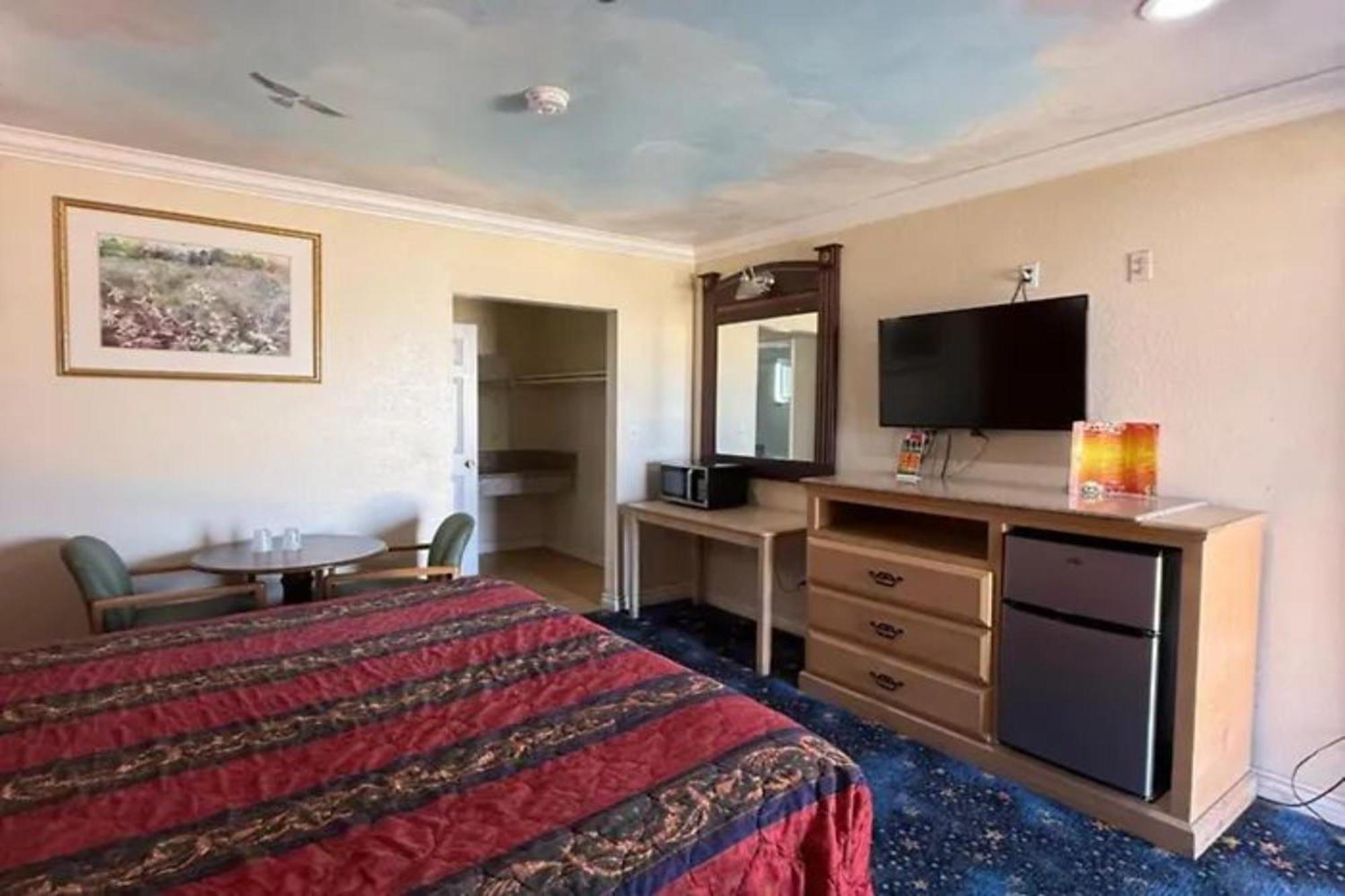 Robinhood Motel Anaheim West エクステリア 写真