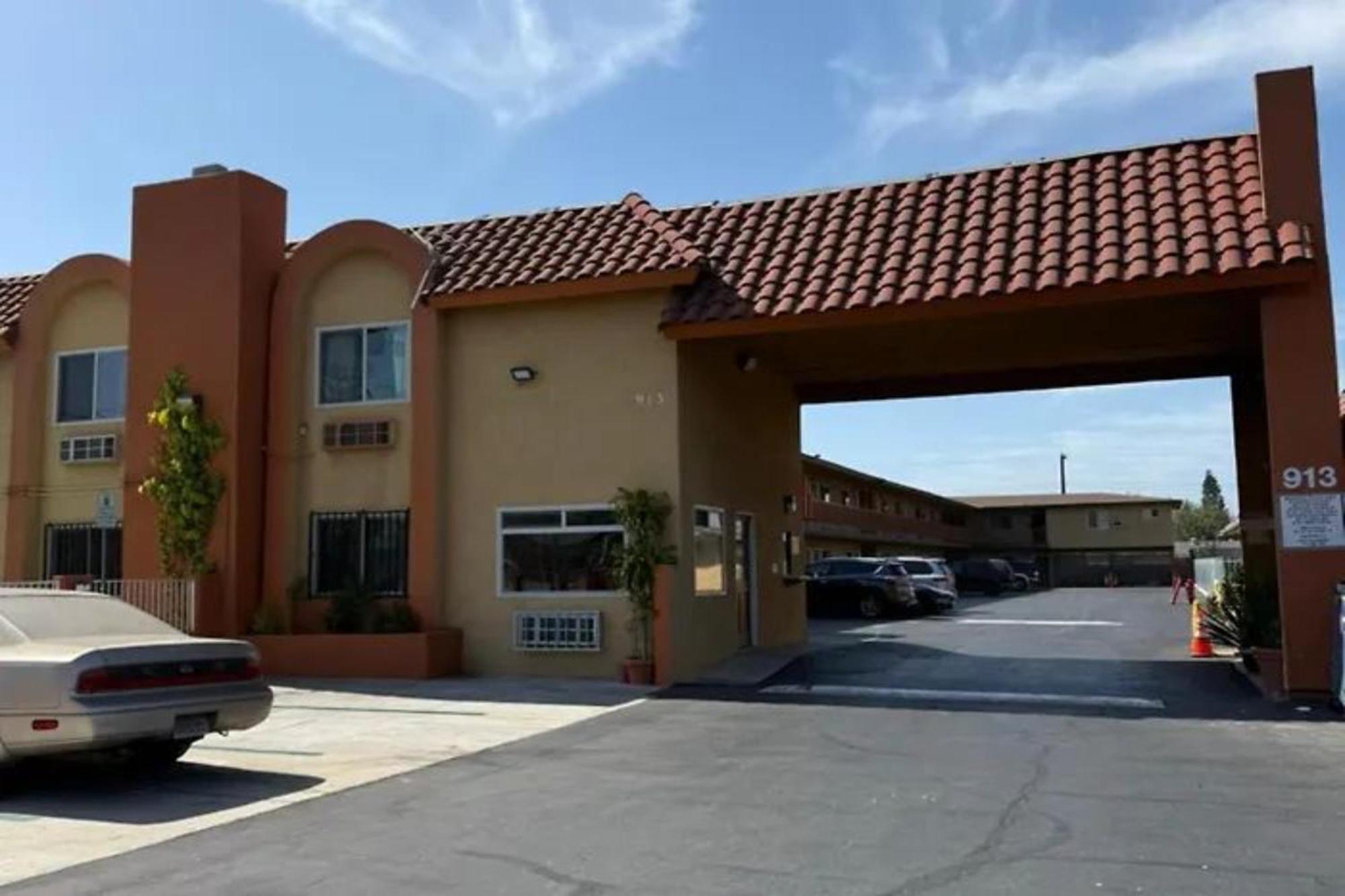 Robinhood Motel Anaheim West エクステリア 写真